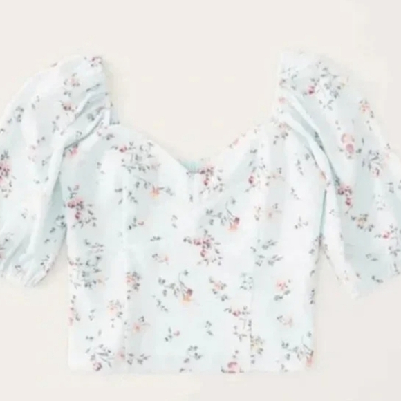 Abercrombie & Fitch Tops - Abercrombie and Fitch top
